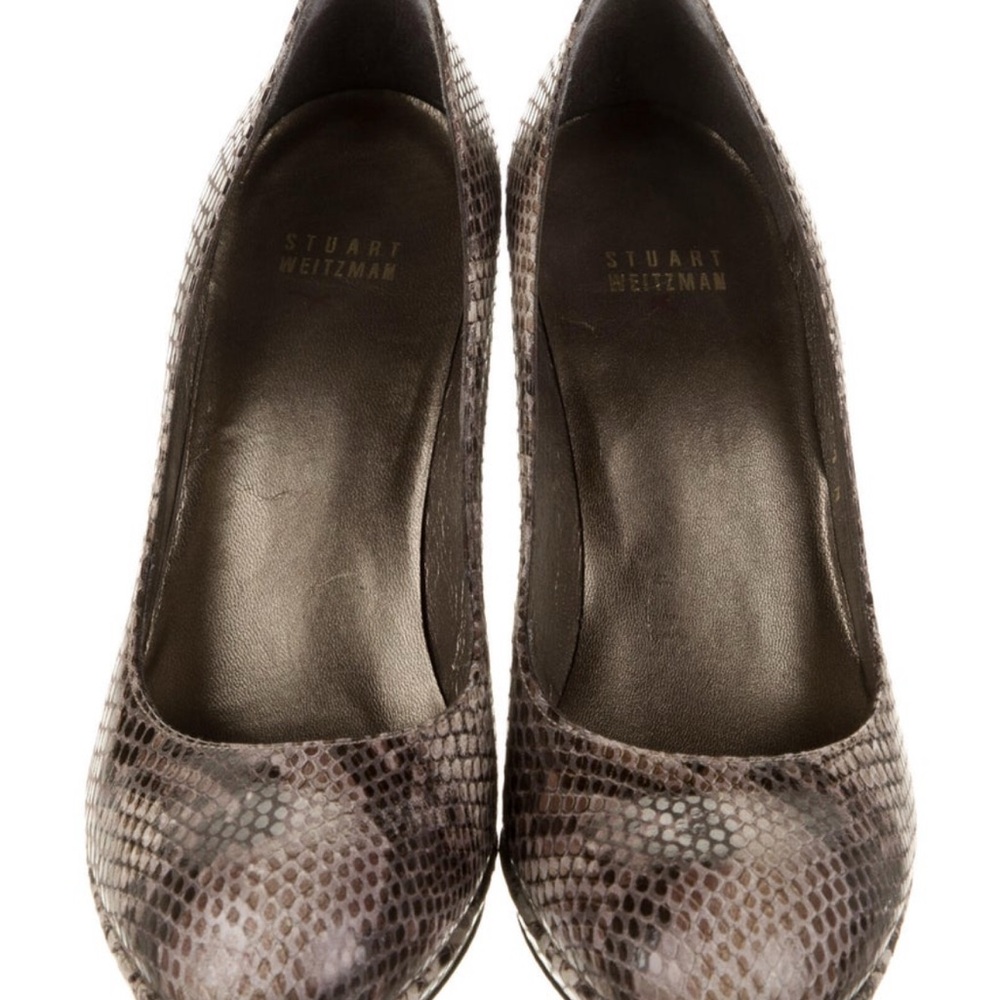 Stuart Weitzman Gray Snakeskin Pumps
